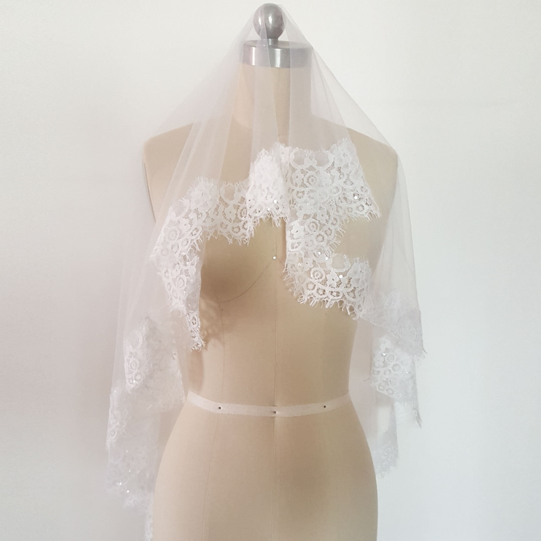 Mantilla Lace Veil/ Eyelash Chantilly Lace Veil/ Bridal Veil/ Lace