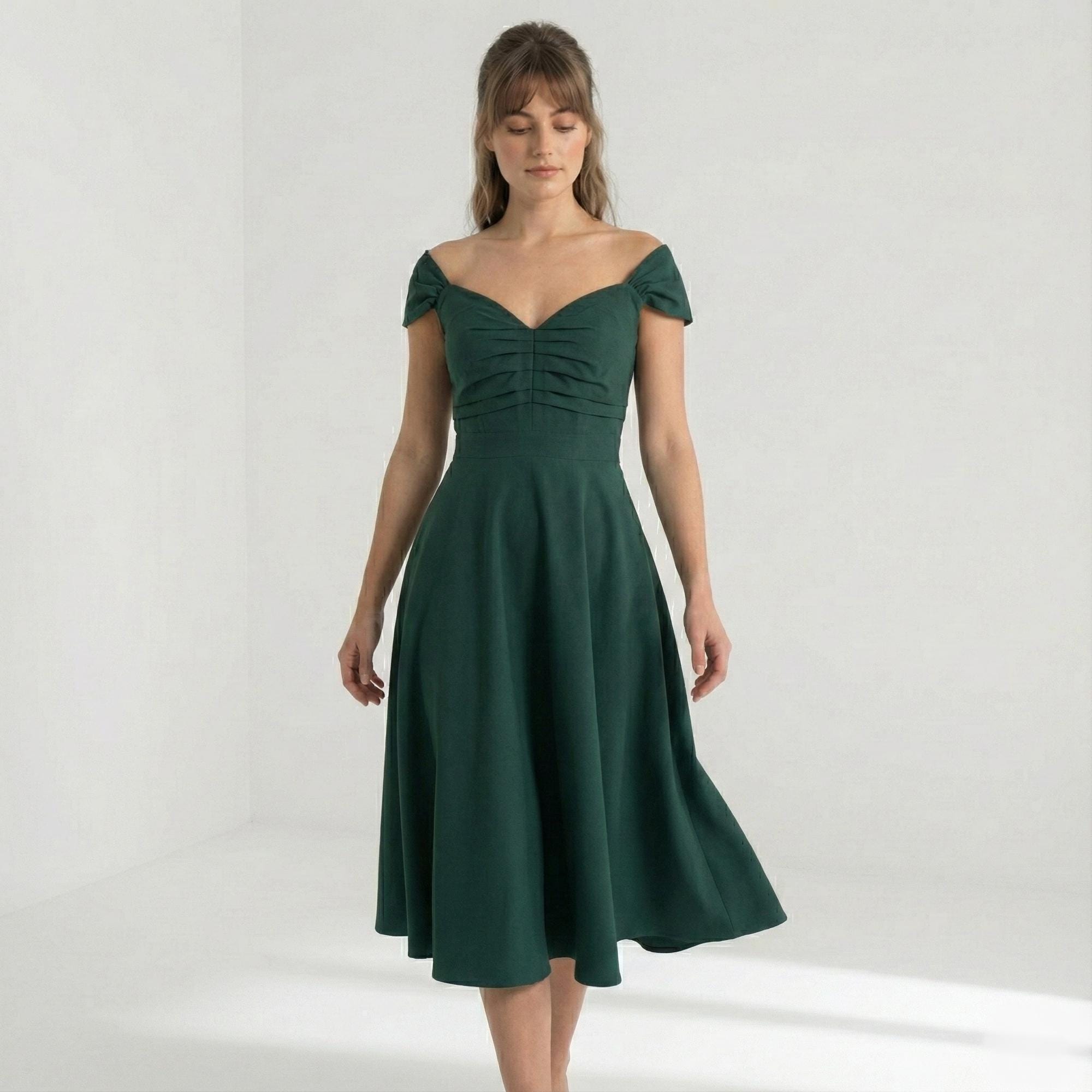 Emerald Green Swing Dress: Emma Stone Inspired 60s Retro Style