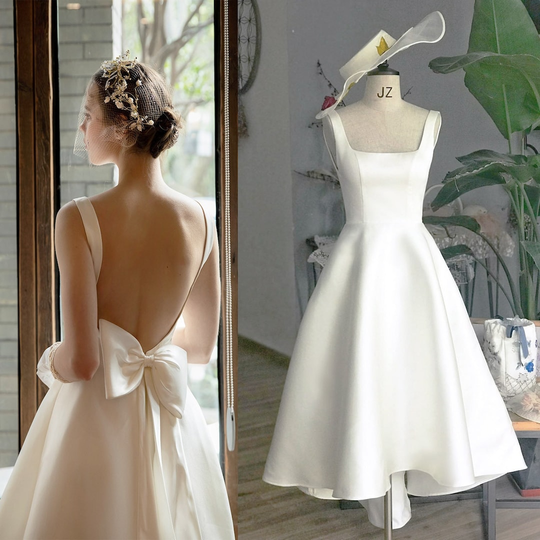 Elegant Short Backless Wedding Dress for Timeless Grace