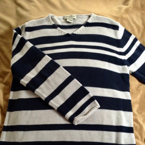 Woman's Eddie Bauer Cotton Knitted Pullover, Wide Blue/Cream Stripes, size Medium 38 bust *WC2*