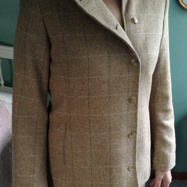 SALE: Woman's wool pant suit, 2 piece Jones Wear, Mandarin collar, off-set buttons, beige earth tones, lined jacket/slacks, women's size 8.