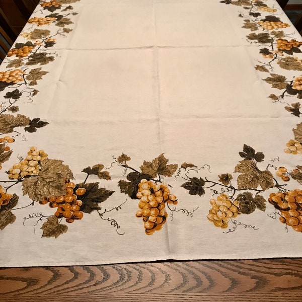 Vintage Cotton Linen Table cloth, Fall earth tones Grapevine/Leaves, Rectangular 48 x 64 inches *T*