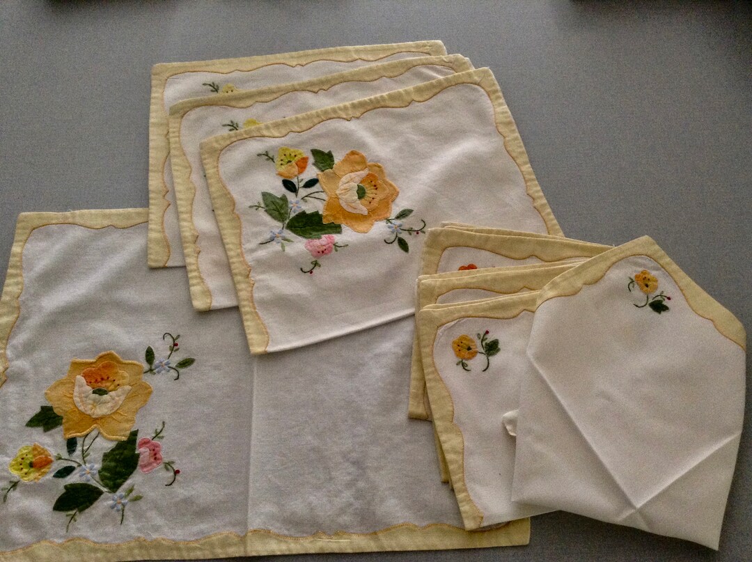 Vintage Hand Applique Matching Placemat/napkin Set of 4, Caribbean
