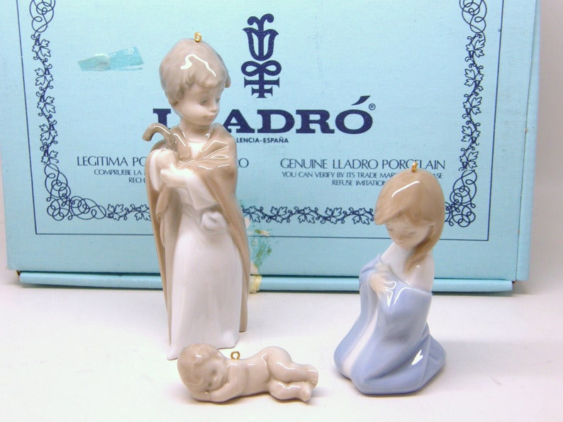 Lladro Porcelain Christmas Ornament Mini Sagrada Familia 5657 Etsy