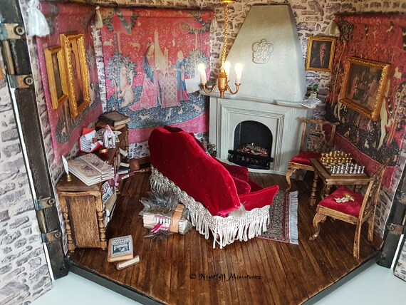 Dollhouse Harry Potter Hogwarts Inspired Gryffindor Common Room Dormitory Diorama 1 12 Scale