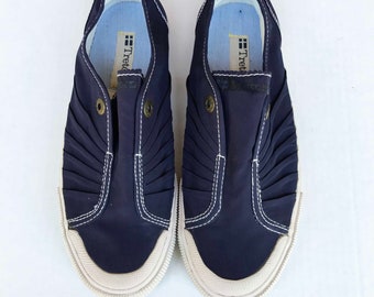 Vintage Tretorn Gullwing Canvas Sneakers Navy Blue - 7.5