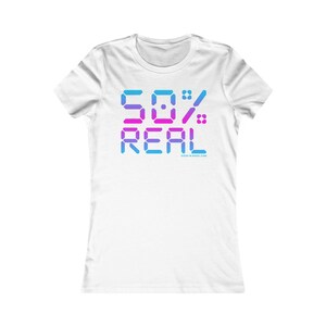 50% echtes Tee | Retro Digital Pixel Text T-Shirt