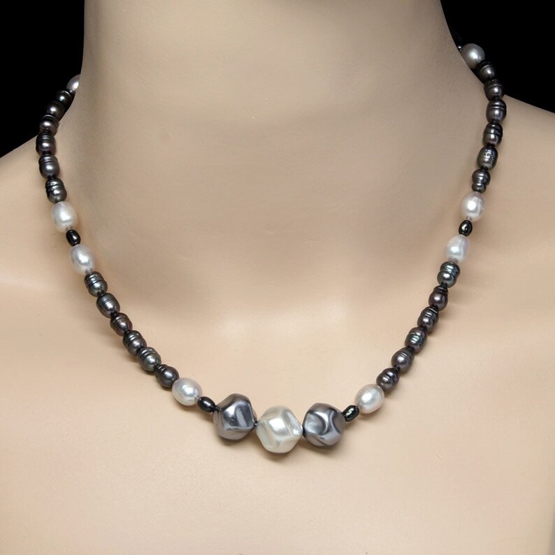 Charcoal Pearl Necklace Handmade Necklace Black Freshwater Etsy