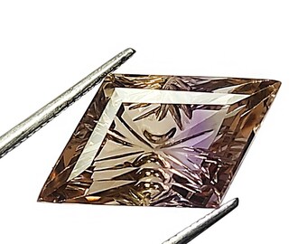 Natural Ametrine Carved Gemstone: 6.80 Carats (19x12.5x8.5mm)