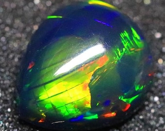 2.55カラット エチオピア産 ブラックオパール 宝石 - スネークスキン