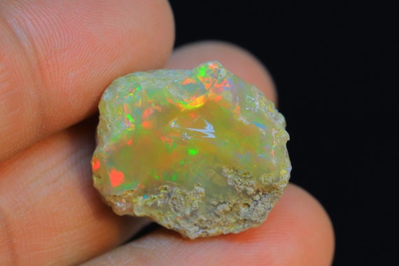 巨大なウェロ産エチオピアオパール原石：35.70カラットの宝石 - Etsy 日本