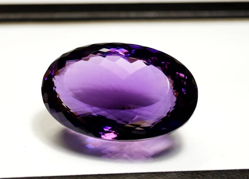 Huge Natural Purple Amethyst Gemstone Pendant Gemstone Amethyst Stone Top Quality Amethyst For Jewelry 125.50 Cts / 38.5x26x20mm image 5