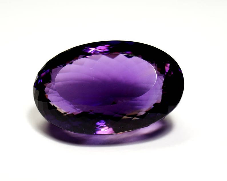 Huge Natural Purple Amethyst Gemstone Pendant Gemstone Amethyst Stone Top Quality Amethyst For Jewelry 125.50 Cts / 38.5x26x20mm image 2