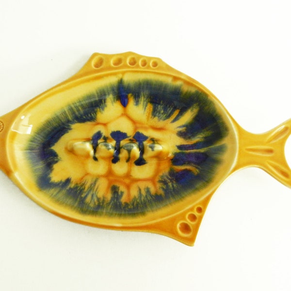 RESERVED***Vintage yellow fish tray or ashtray Mid. Century Pottery 60s