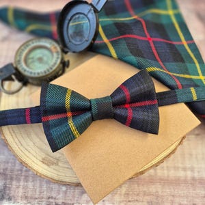 Farquharson Tartan Fliege. Schottenkaro Fliegen. Herrenfliege. Luxus Fliegen. Krawatten/Manschettenknöpfe/Einstecktücher. Herrenmode.