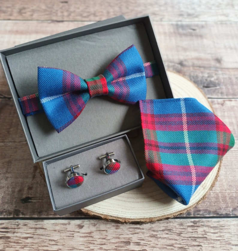 Edinburgh Tartan Bowtie. Scottish Tartan bow ties. Men's Wool Bowties. Men's bow ties. Neckwear/Cufflinks/Pocket Squares. Premium Menswear. image 2