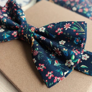 Bowties. Liberty bowtie. Men's Wedding Bowties. Floral Bowties. Men's bowties. Neckwear. Cufflinks. Pocket Squares. Menswear. Navy bowties. image 8