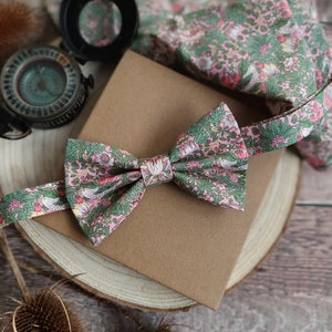 Bowties. Liberty Strawberry Thief bowtie. Men's Wedding Bowties. Floral Bowties. Men's bowties. Neckwear. Cufflinks. Pocket Squares.Menswear image 1