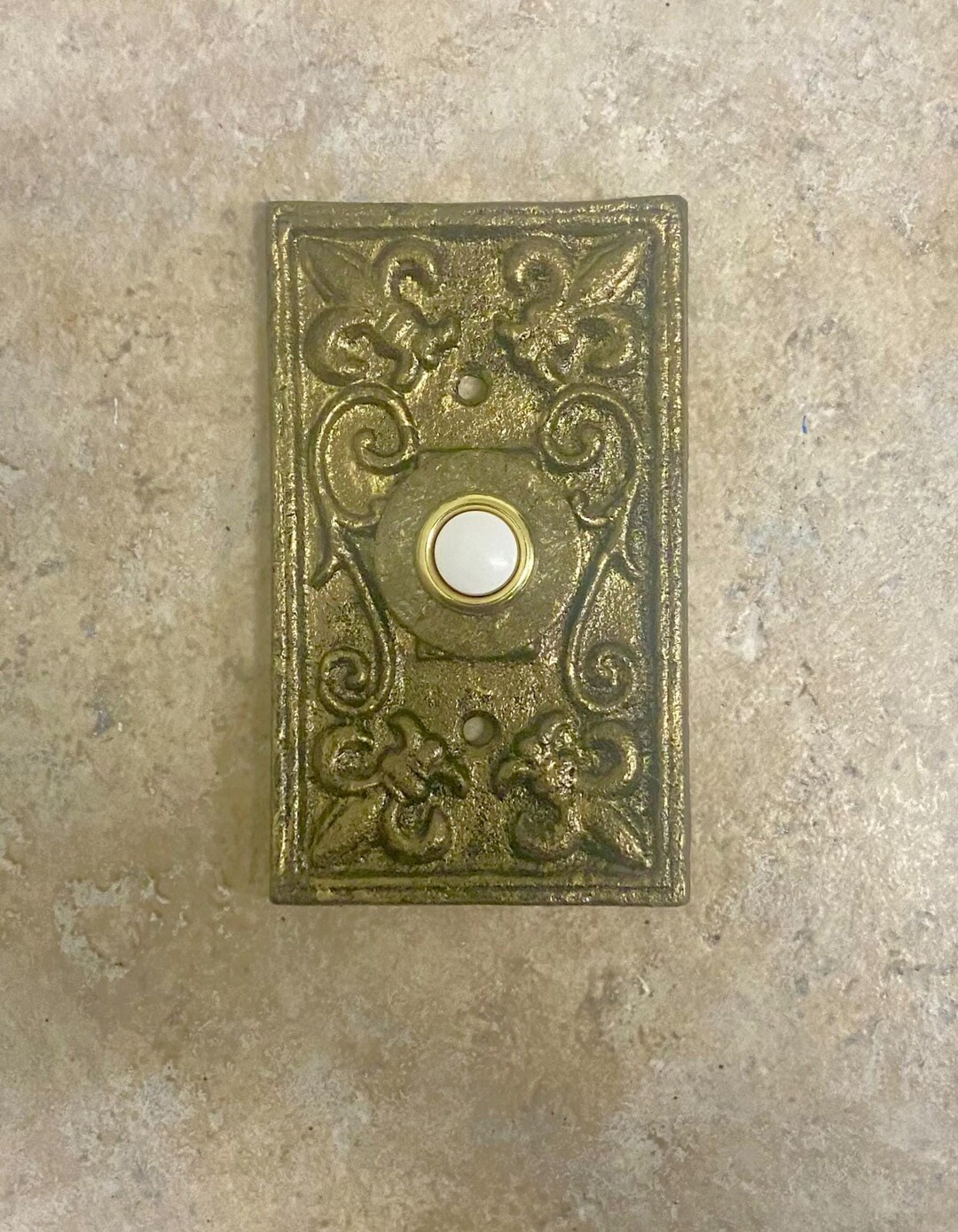 doorbell-cover-antique-brass-rustic-finish-3d-ornate-cast-iron