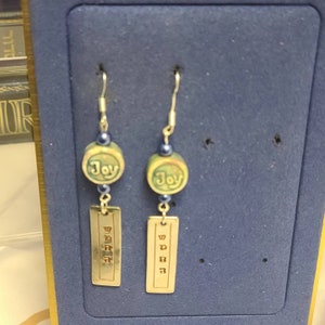 MGEAR25 - Joy Hand Stamped Hebrew and English Affirmation Dangles