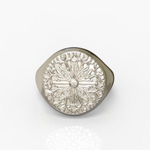 Sterling silver signet ring with celtic ornament, Unisex ring.