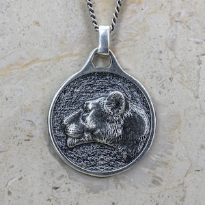 Lioness Necklace, Silver Lioness, Lioness Head Pendant made of sterling silver, Lioness Charm