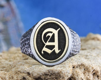 Initial Signet Ring made of Sterling Silver