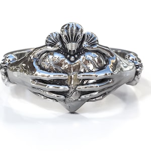 Men Claddagh ring sterling silver,traditional Irish ring, love, loyalty, and friendship.