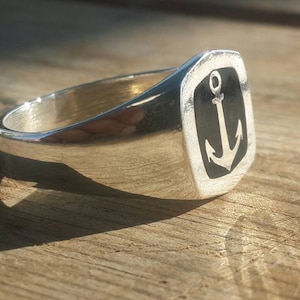 Signet ring, nautical anchor ring, confortable and strong built, pinky ring,nautical jewelry.