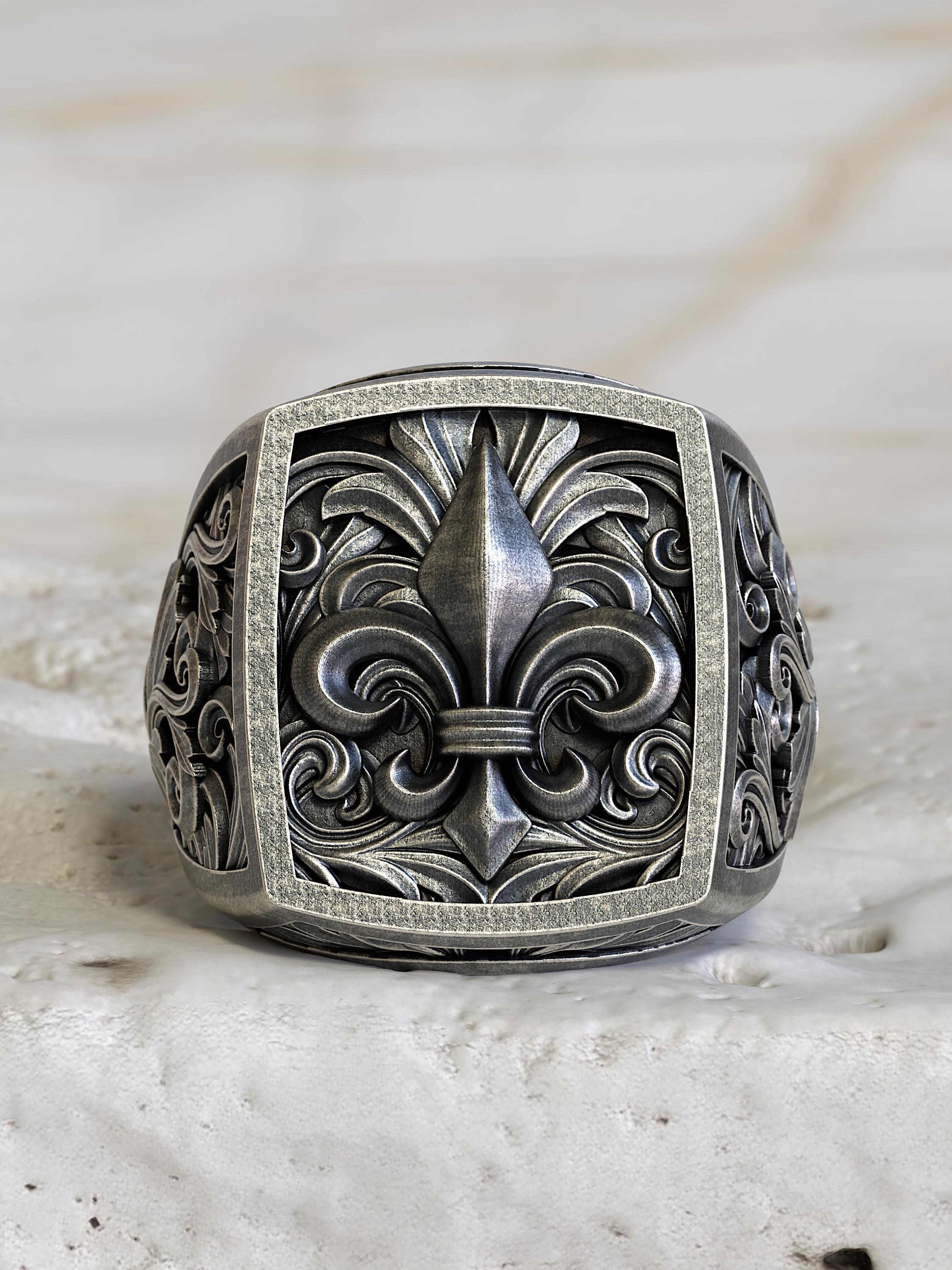 Fleur de lis ring - Etsy 日本
