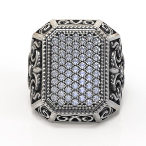 signet ring made of sterling silver,boyfriend gift,with 5A cz setted on top and ornaments at the sides.