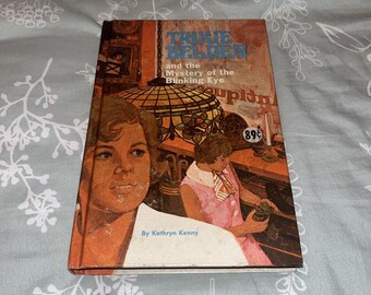 Trixie Belden and the Mystery Of The Blinking Eye Vintage Whitman Hardcover #12