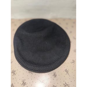 Kangol Tropic 504 Ventair Flat Cap Black Ivy Hat Embroidered Logo Mens Large image 1