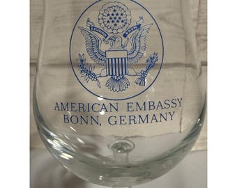Vintage Us Embassy Bonn Germany Wine Glass Eagle Seal Diplomatic Barware Goblet