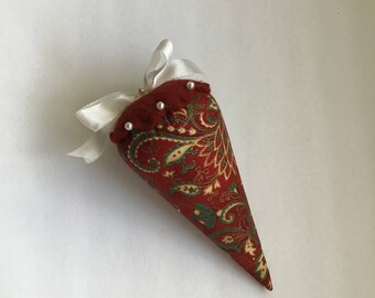 Red floral strawberry emery. Sewing notions.
