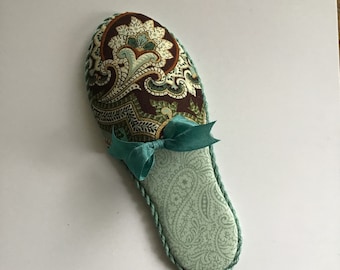 William Morris scissor slipper.