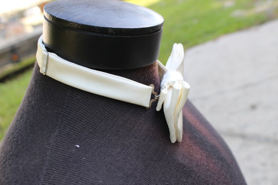 Adjustable Bowtie Off-White - image 2