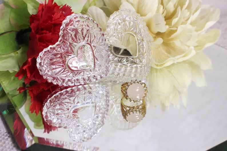 Vintage Heart Shaped Ring Box Valentine/'s Day Gift Clear Glass Trinket Box
