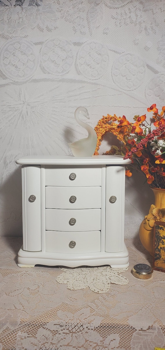 vintage dresser box dresser Gem