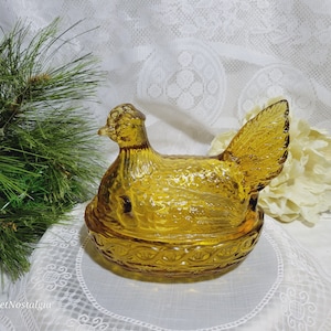 Vintage Amber Glass Hen on Nest Candy Dish: Collectible Kitchen Decor