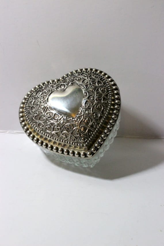 Romantic Glass Jewelry Box, Heart-Shape Ring Box, 