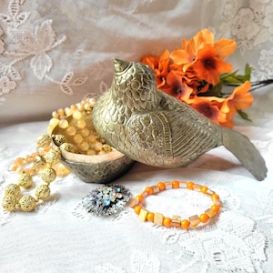 Vintage Metal Bird Jewelry Box: Ornate Vanity Keepsake Storage