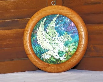 Águila americana vintage grabada sobre espejo redondo de vidrio con marco de madera