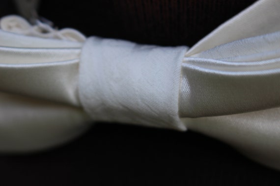 Adjustable Bowtie Off-White - image 4