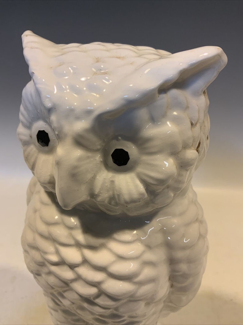 White ceramic Owl Figuring Made In Italy, adorable shelf decor, nursery decor, image 4