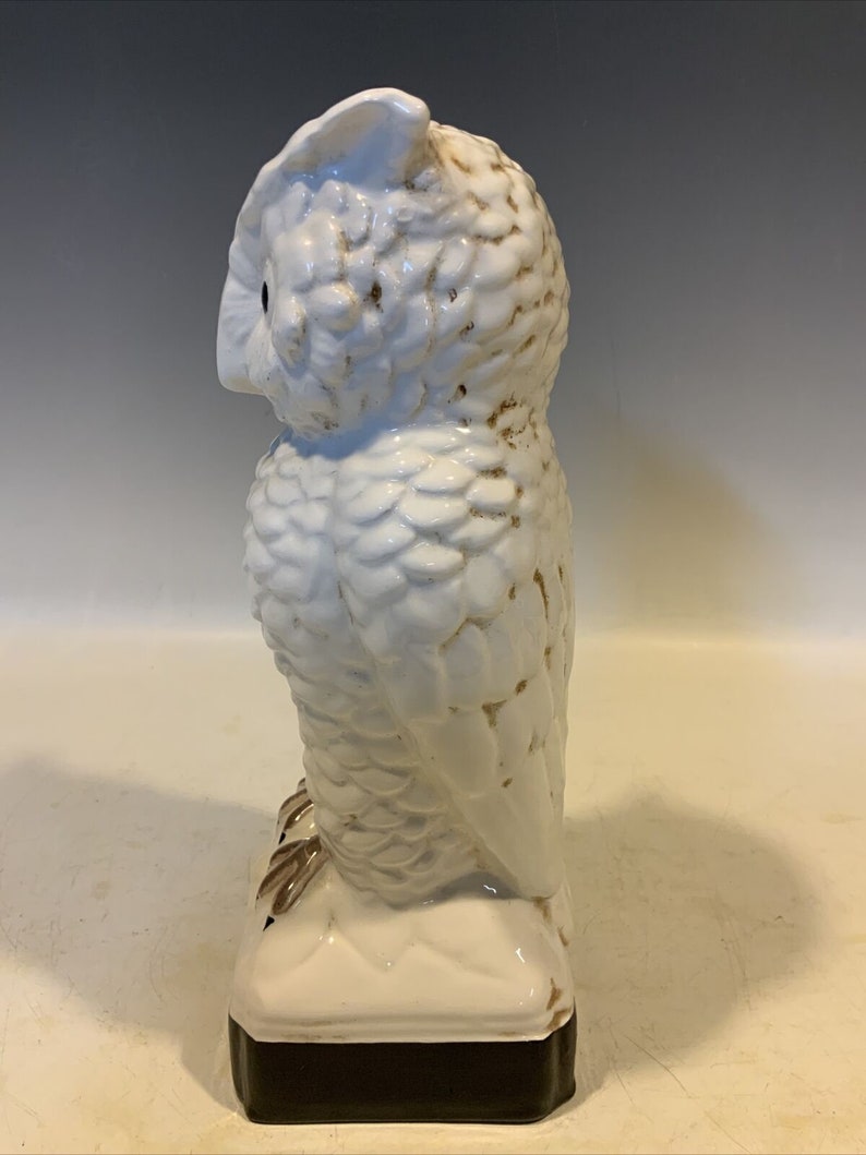 White ceramic Owl Figuring Made In Italy, adorable shelf decor, nursery decor, image 3