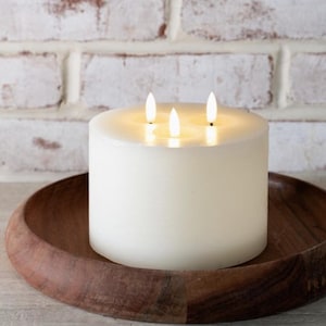 LED 3 Wick White Candle with timer, battery operated candle, pet friendly candles, Realistic wet pool, Flameless candles, XL pillar candles
