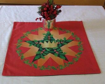 Holly and Ivy Altar Cloth - Yule Pagan or Wicca Altar Cloth or Tarot Mat