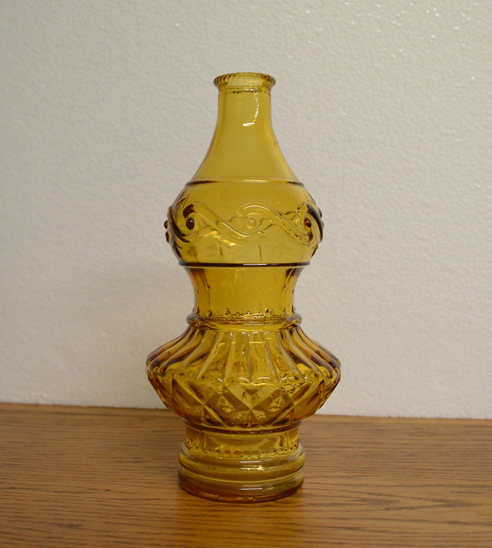 Vintage Empoli glass Decanter Vase in Amber hobnob circle polka dot dots pattern NO stopper Vintage Empoli glass Decanter Vase in Amber hobnob circle polka dot dots pattern NO stopper