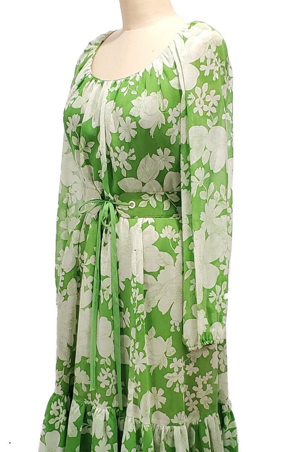 Sheer green floral 1970s poly chiffon dress bracelet sleeves small bust 93cm